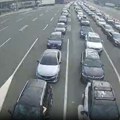 Počelo je! Na Batrovcima već kolona u obe trake: Ljudi čekaju i strepe od gužve, a ovaj podatak ne obećava!
