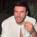 "Ona je mene udarala, grizla i šutirala" Stilista koga je misica optužila da joj je unakazio lice pušten iz pritvora: Evo šta…