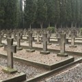 Na Srpskom vojničkom groblju Novi Zejtinlik u Sokolcu služen parastos, položeni venci