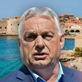 (Video) Orban snimljen u kupaćem u srpskom komšiluku: Sa jedrilice uputio samo jednu rečenicu
