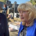 Gordana Zdravković na Tominom grobu progovorila o Silvani: Sve njegove žene, ljubavi i tuge bile su deo tog života, nije bio…
