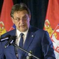 Gašić jasan: Ponoš je vojsku rušio, a Vučić je gradi