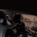 Automobil se sudario sa kamionom Teška saobraćajna nesreća kod Jakova, Hitna pomoć i policija na licu mesta (foto/video)