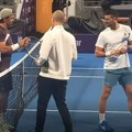 Novak trenirao sa Verdaskom pred turnir u Dohi (VIDEO)