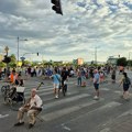 FOTO, VIDEO Počele blokade 30 raskrsnica u Novom Sadu: Zborovi traže izbore za Mesne zajednice