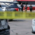 Pucnjava ispred svetski poznate prodavnice, ubijene tri osobe, među njima i dete: Drama u Americi
