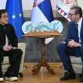 Nema novca za bolesnu decu, ali ima za Džekija Čena: Opozicija napala vlast zbog troškova za Ekspo