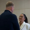 Pogledajte susret Milice Pavlović i srpskog fudbalera! Došao joj u bekstejdž posle koncerta, ona u bademantilu