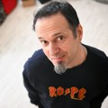 Promocija knjige „Deep Cuts“ Lazara Divjaka u Nišu