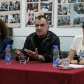 Pašalić se u Leskovcu konsultovao oko zabrane mobilnih telefona u školama