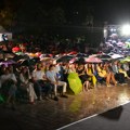 Počeo Niški filmski festival u organizaciji glumaca uz uzvike „pumpaj“ iz publike i brojne zvezde na crvenom tepihu
