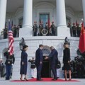 Donald i Melanija Tramp dočekali Si Đinpinga i Peng Lijuen ispred Bele kuće
