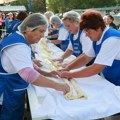 Zrenjaninka napravila najbolju krompirušu: U Novim Kozarcima kod Kikinde održana „Pitijada“ (foto)