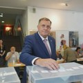 Najviši funkcioneri RS, Dodik i Stevandić, glasali na lokalnim izborima u Beogradu