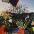 Studenti koji su peške krenuli iz Zrenjanina dočekani u Vršcu (FOTO, VIDEO)