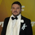 Pevač sa suprugom posle masakra u Ribnikaru doneo važnu odluku: Žena odmah dala otkaz u firmi