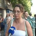 Policija legitimisala devojku na protestu, dobiće sudski prekršaj jer nije prijavljena na adresu