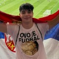 Zgrozio javnost snimkom kod Hrama! TikToker šokirao Srbiju, a devojka mu uhapšena zbog napada na policiju! (video)