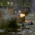 Bulevar kralja Aleksandra kao ratna zona: Pogledajte žestok okršaj demonstranata i policije VIDEO