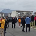 Novi protest kod Podgorice, građani poručuju da se neće pomaći ni za "milimetar"