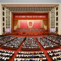 Si Đinping i drugi državni lideri učestvuju na otvorenom sastanku četvrtog zasedanja Svekineskog narodnog kongresa 14. saziva…