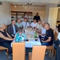 Vučić poručio iz porodične kuće u Čipuljićima: Mi najbrže napredujemo, vreme radi za nas