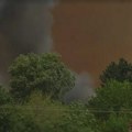 Vatrogaci uspeli da odbrane kuće u Deliblatskoj peščari, deo vikendica izgoreo
