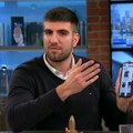 Incident kod Futoške pijace, kandidat SNS Vukašin Đoković pokušao da otme zastavu „Studenti pobeđuju“