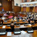Brnabić i Gašić u parlamentu, rasprava o njegovoj smeni