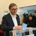 Vučić „sipa i lopatom“ samo da zadrži vlast: Ovako izgleda besramna kupovina glasača pred izbore