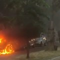 Izgoreo automobil na ulasku u Zaječar! "Ljudi su izašli iz vozila, planulo je iz čista mira"