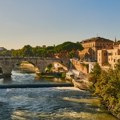 Italija dobila višu ocenu kreditnog rejtinga od agencije "Fič": Predviđa se rast i stabilnost ekonomije