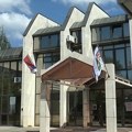 Uprkos blokadi zaposleni se vratili u Rektorat Univerziteta u Kragujevcu