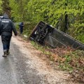 Sa mesta užasne nesreće u Bugarskoj: Autobus se prevrnuo, dvoje poginulo, osmoro povređeno (video)