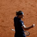 Zverev posle četiri seta pobedio Menšika za finale Rolan Garosa