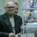 Ministar Vesić glasao: Prvi stigao na svoje biračko mesto na Vračaru