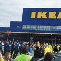 Evakuisana "Ikea" u Beogradu! Svi zaposleni i kupci napustili robnu kuću (foto)