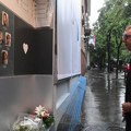 Vučić položio cveće na godišnjicu masakra u ribnikaru: Izražavam iskreno i najdublje saučešće porodicama ubijenih