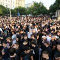 Grobari okupirali ulice Beograda: Navijači Partizana žele korenite promene u klubu! (video)