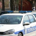 Drama u Novom Sadu: Muškarac upadao ljudima u stanove, lomio, pa skočio kroz prozor FOTO
