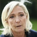 Le Pen zapretila da će srušiti vladu i uvesti Francusku u fiskalni haos zbog budžeta