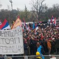 Počeo protest studenata, profesora i građana ispred Vlade Srbije
