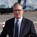 Starmer stigao u Mumbaj: Britanski premijer u važnoj trgovinskoj poseti Indiji