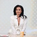 Andreana Čekić pokazala pravo lice! Pevačica pozirala bez trnuke šminke, pogledajte i procenite sami