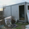 Bageri srušili barake na Dorćolu: Romima obećali novi dom, dali zapušten kontejner