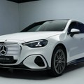 Mercedes predstavio električnu C-klasu: Stiže rival BMW-a i3 sa velikim dometom FOTO