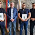 Nagrade saviću i Jankoviću: Opština Zemun dodelila priznanja najboljem policajcu i vatrogascu