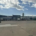 Hrvatski državljanin mrtav pijan pravio haos na beogradskom aerodromu Vikao "klaću Srpčiće"