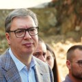 Vučić: Sledeće godine prosečna plata 1.000 evra; "Država nije za svakoga"