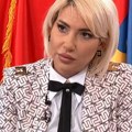 "Ima facu kao tele..." Jovana Jeremić brutalno isprozivala koleginice: "One se lažno predstavljaju!"